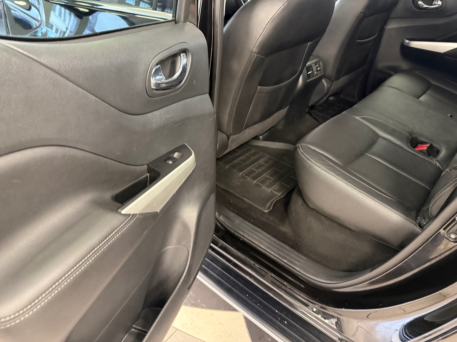 Used Nissan Navara 2017 for sale - 77675269: Photo 38