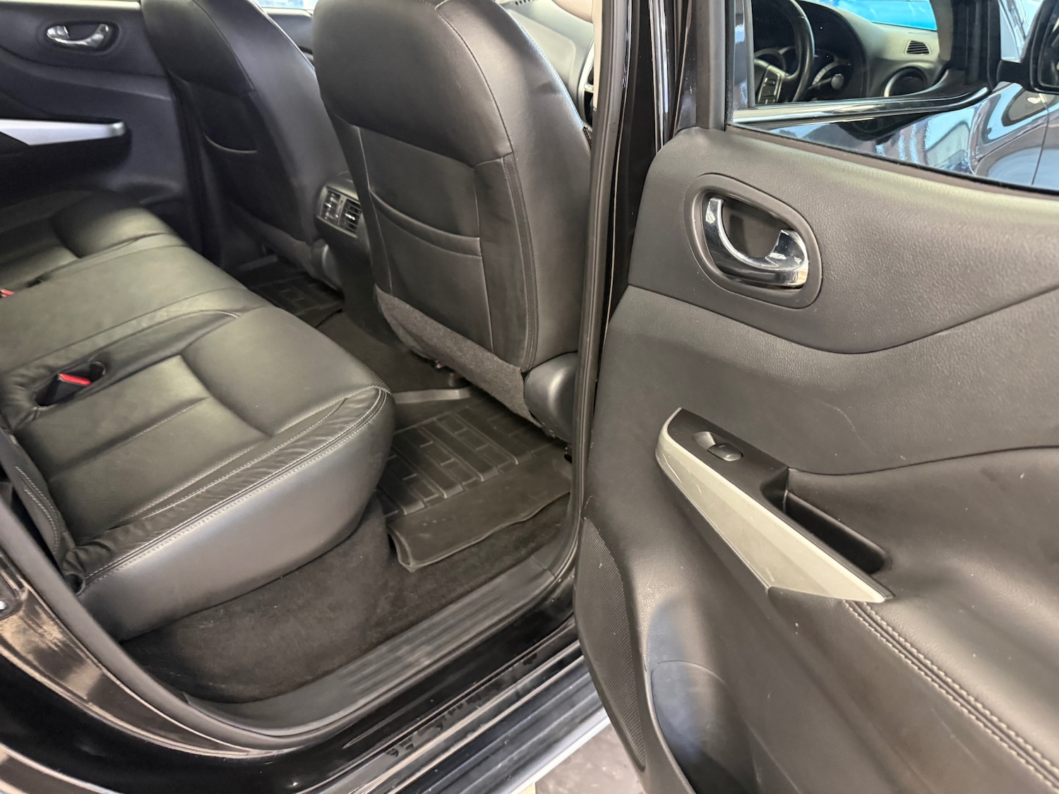 Used Nissan Navara 2017 for sale - 77675269: Photo 39