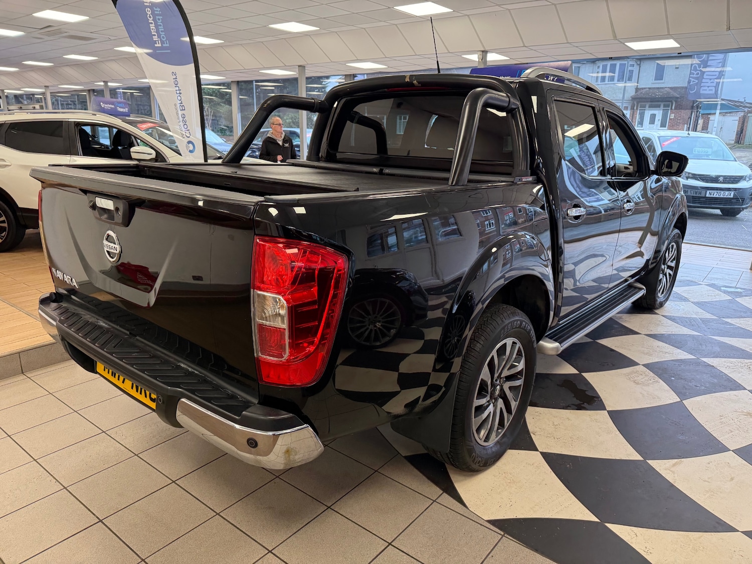 Used Nissan Navara 2017 for sale - 77675269: Photo 8