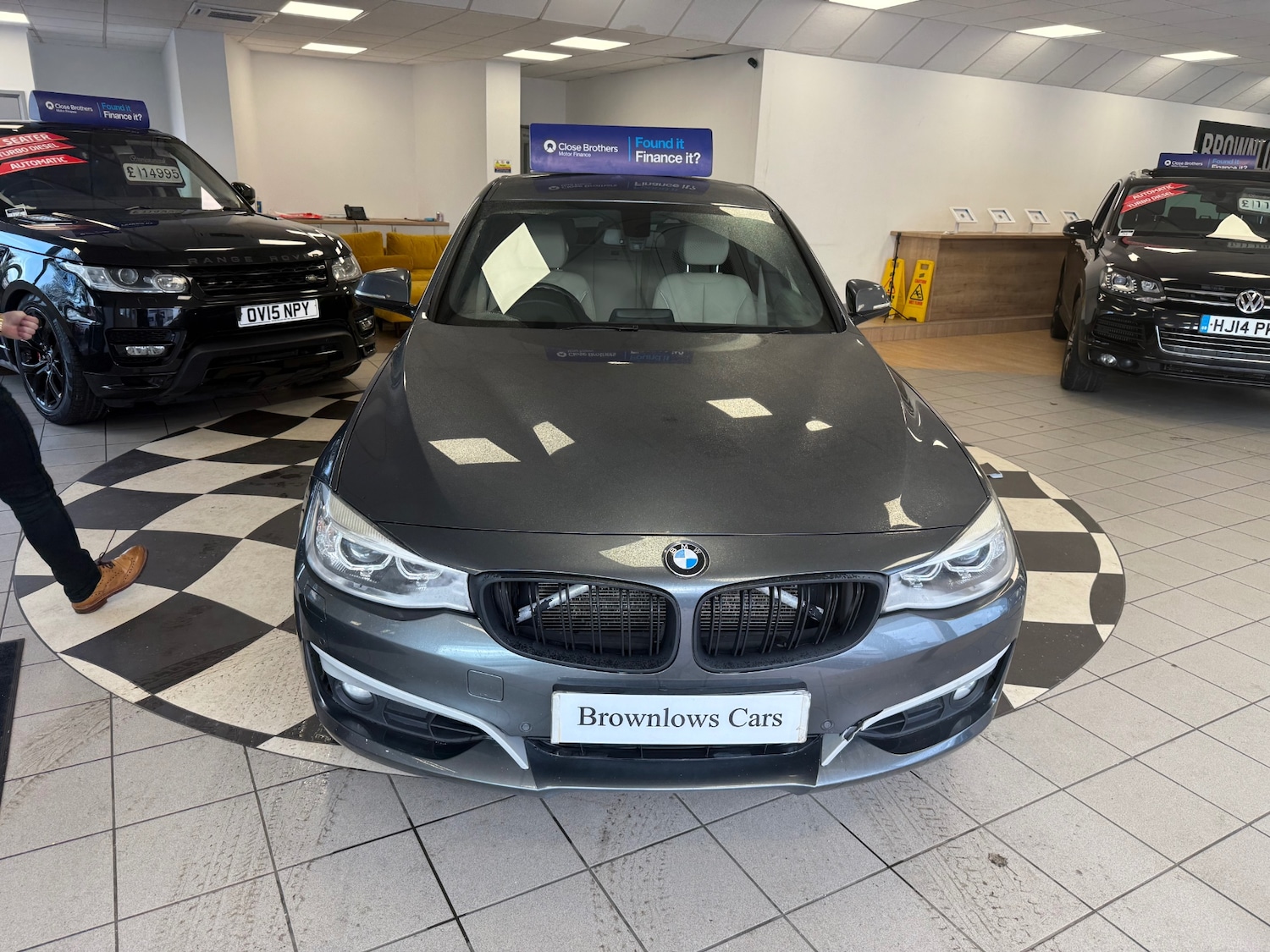 Used BMW 3 Series 2013 for sale - 76845440: Photo 2