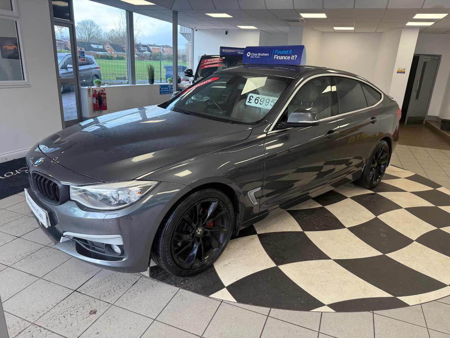 Used BMW 3 Series 2013 for sale - 76845440: Photo 3