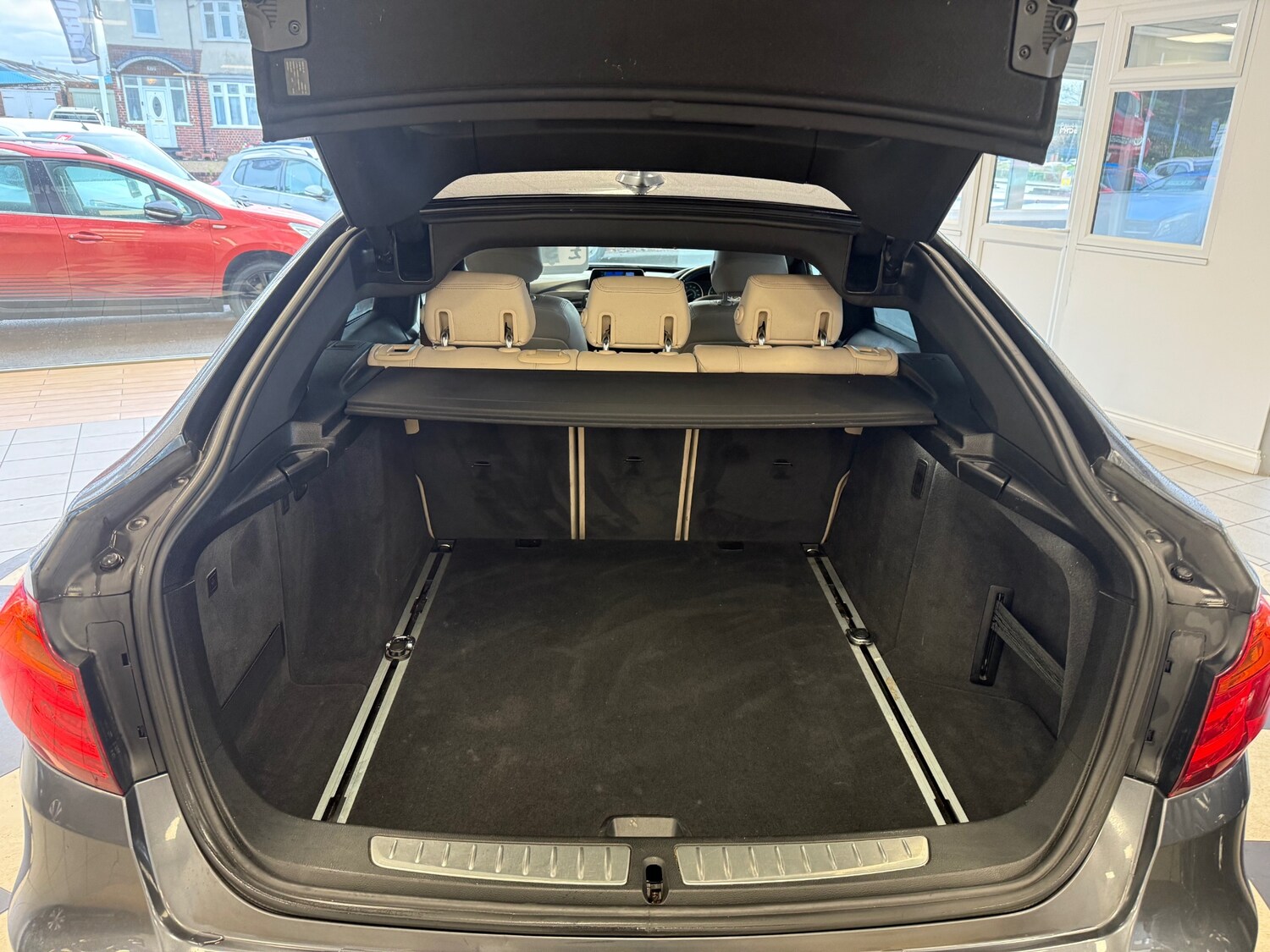 Used BMW 3 Series 2013 for sale - 76845440: Photo 38