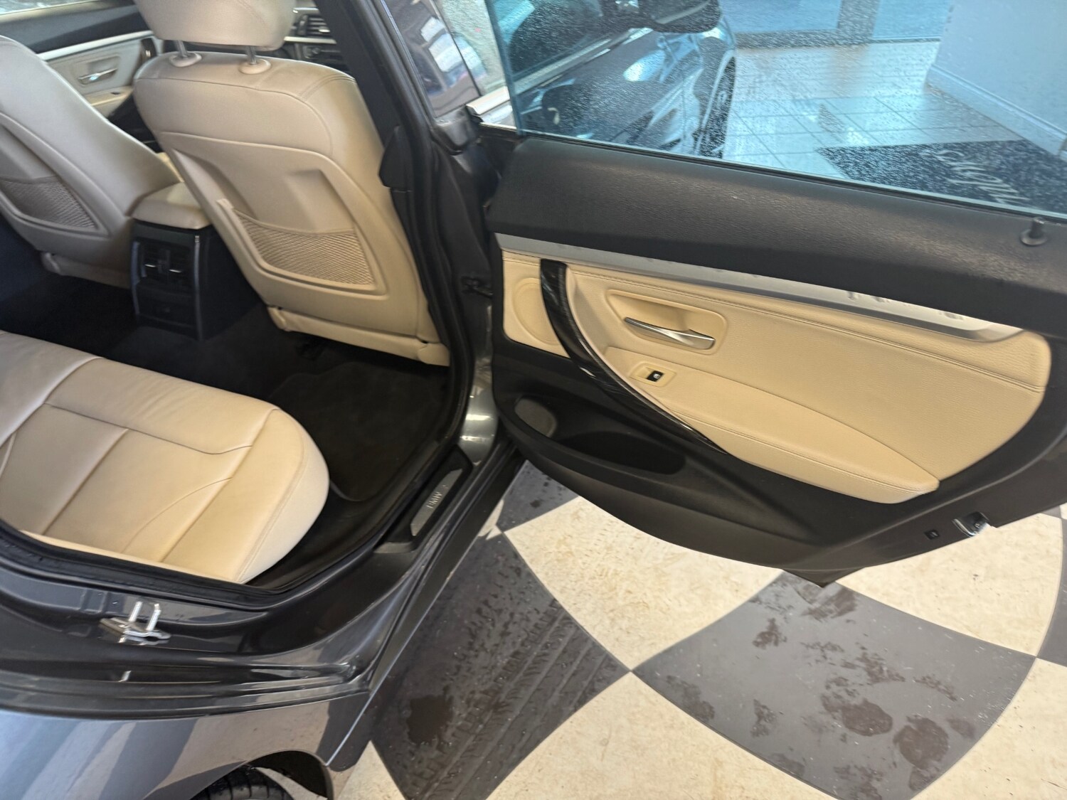 Used BMW 3 Series 2013 for sale - 76845440: Photo 39