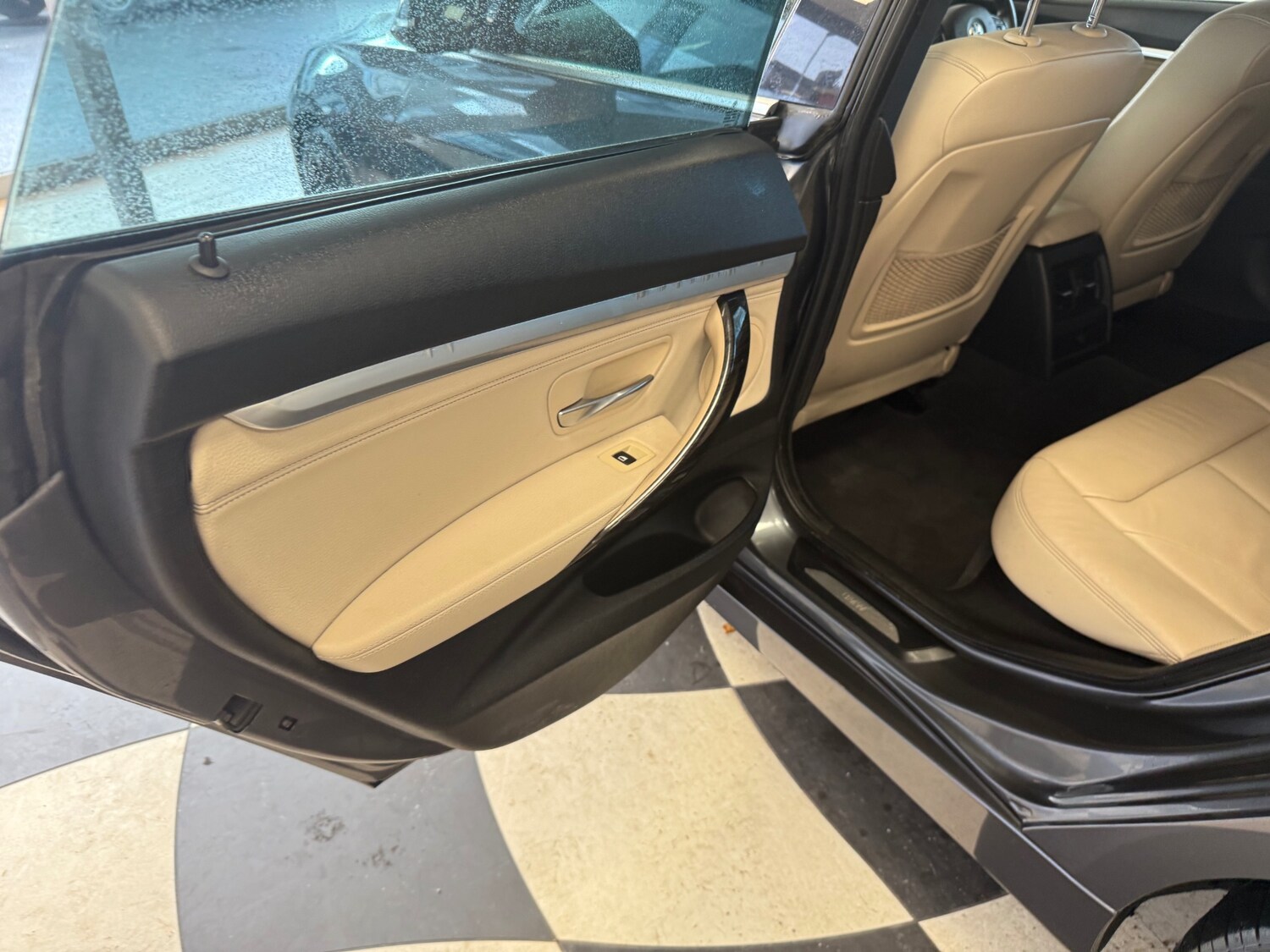 Used BMW 3 Series 2013 for sale - 76845440: Photo 46