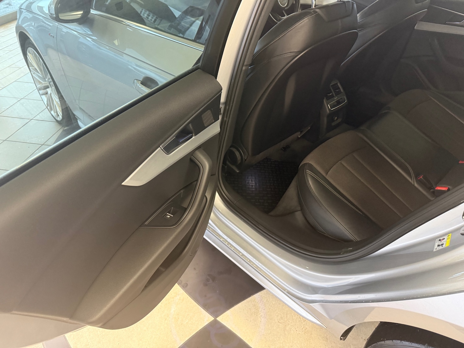 Used Audi A4 2016 for sale - 77149674: Photo 41