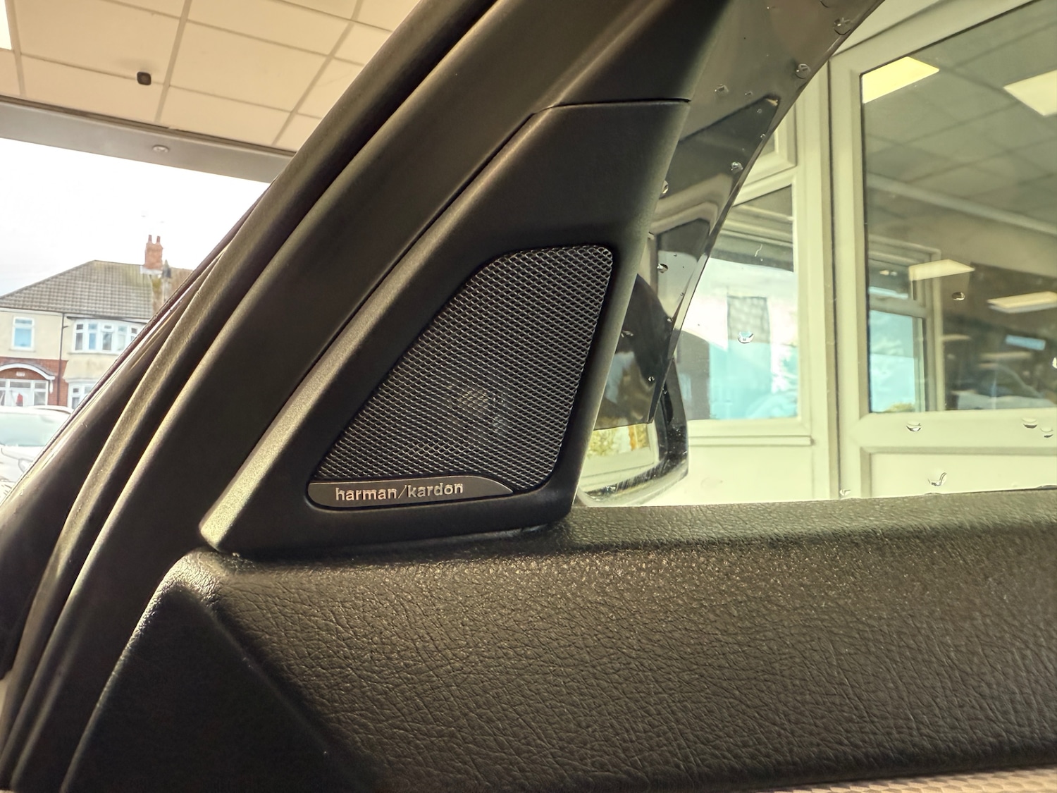 Used BMW 5 Series 2014 for sale - 76427856: Photo 12