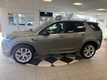 Used Land Rover Discovery Sport 2021 for sale - 77877391: Photo