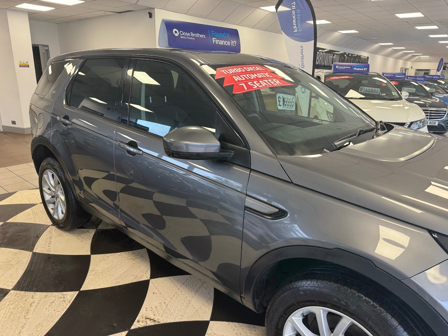 Used Land Rover Discovery Sport 2017 for sale - 77404379: Photo 11