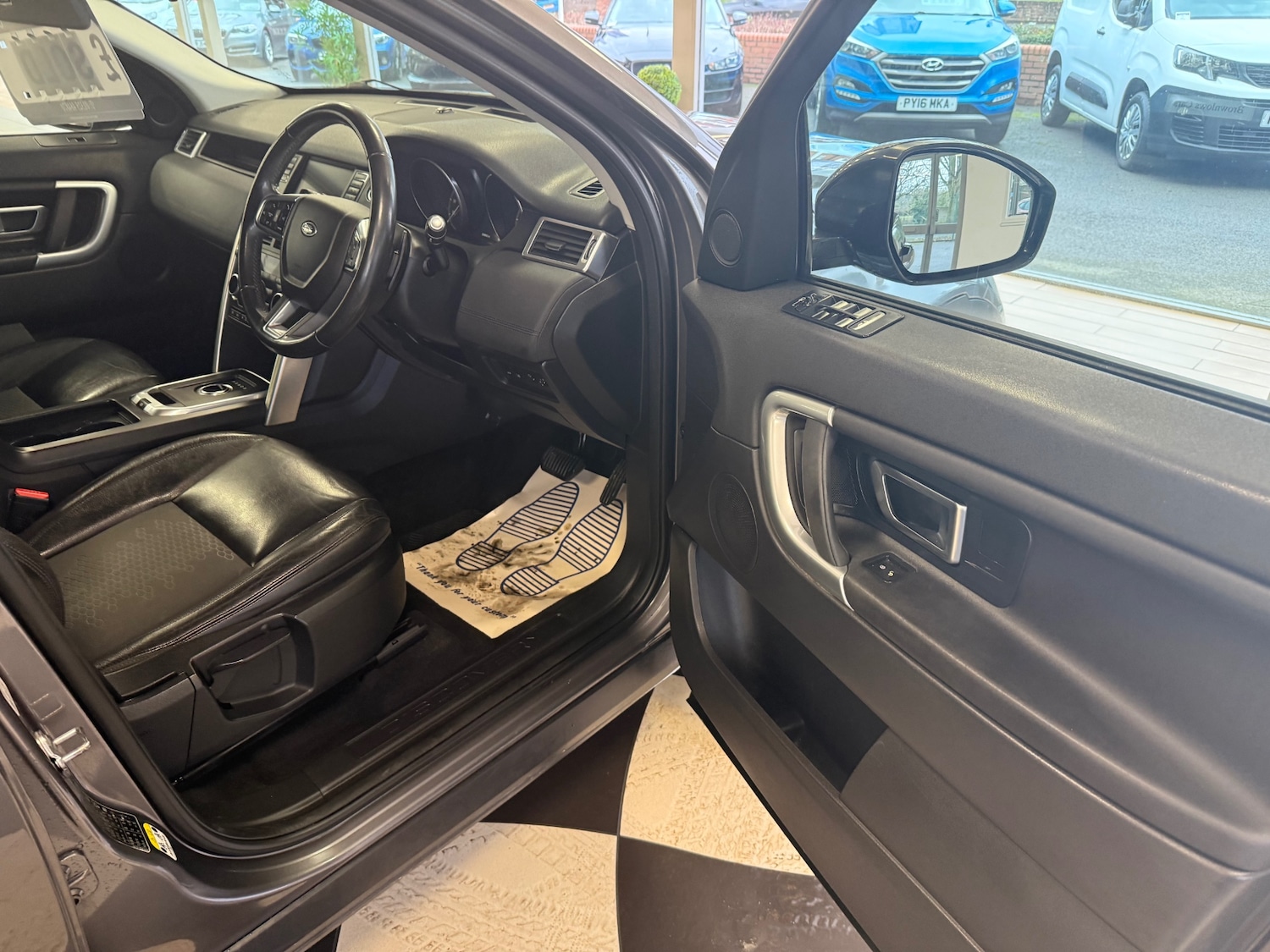 Used Land Rover Discovery Sport 2017 for sale - 77404379: Photo 22