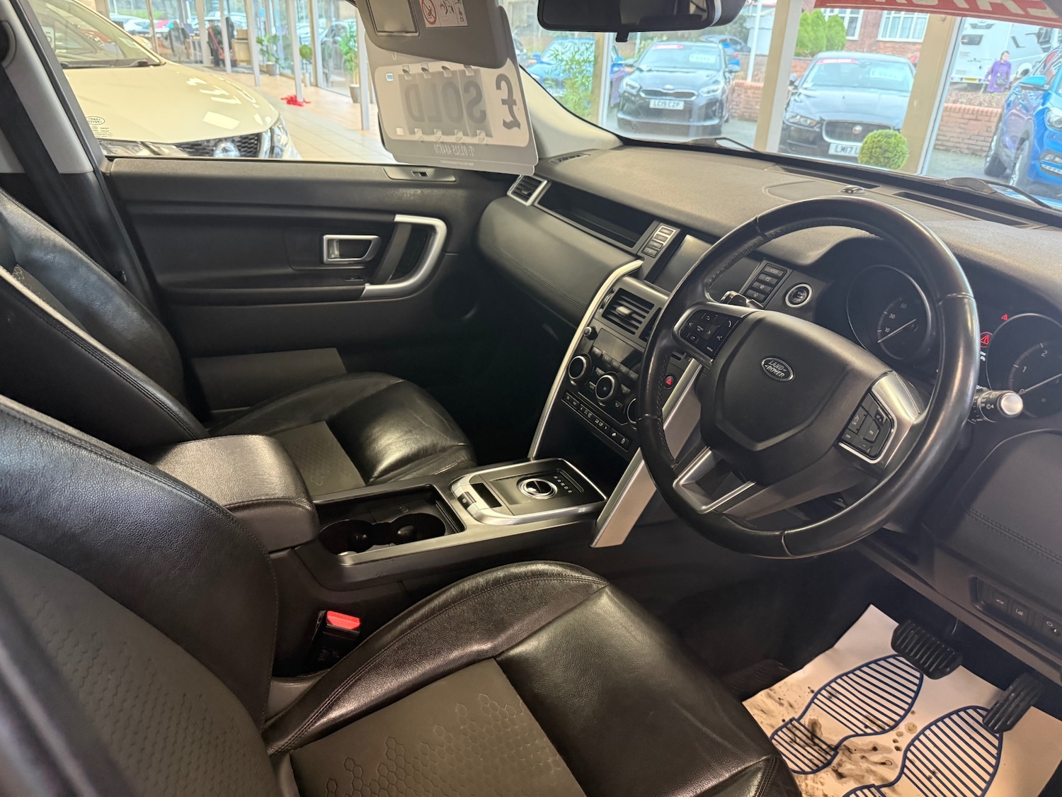 Used Land Rover Discovery Sport 2017 for sale - 77404379: Photo 24