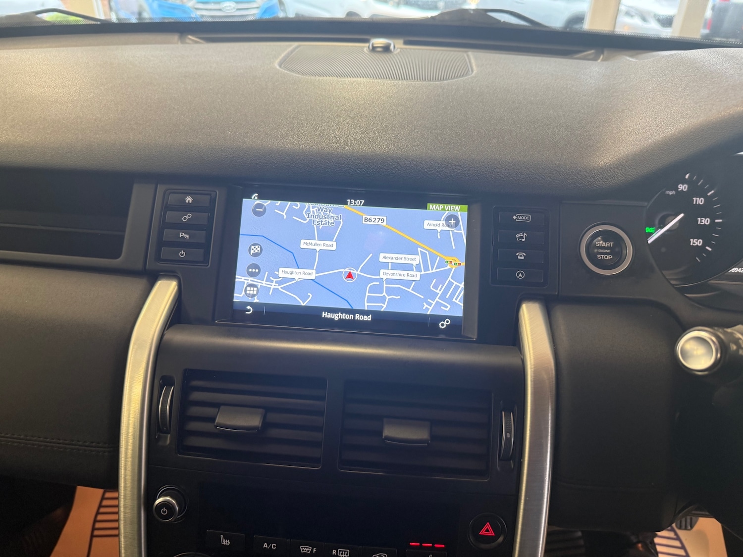 Used Land Rover Discovery Sport 2017 for sale - 77404379: Photo 28