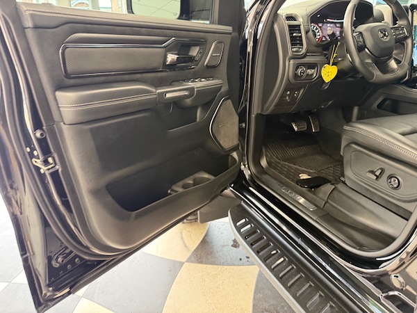 Used Dodge RAM 2023 for sale - 76115616: Photo 32