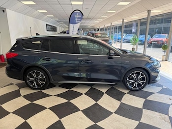 Used Ford Focus 2020 for sale - 79342539: Photo