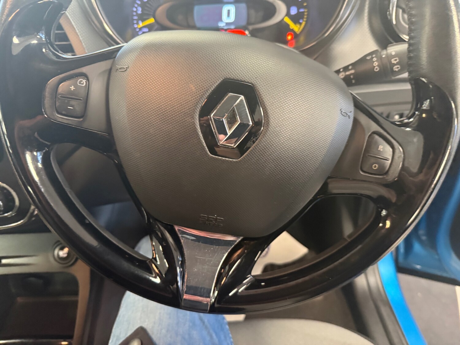 Used Renault Captur 2014 for sale - 76392538: Photo 28