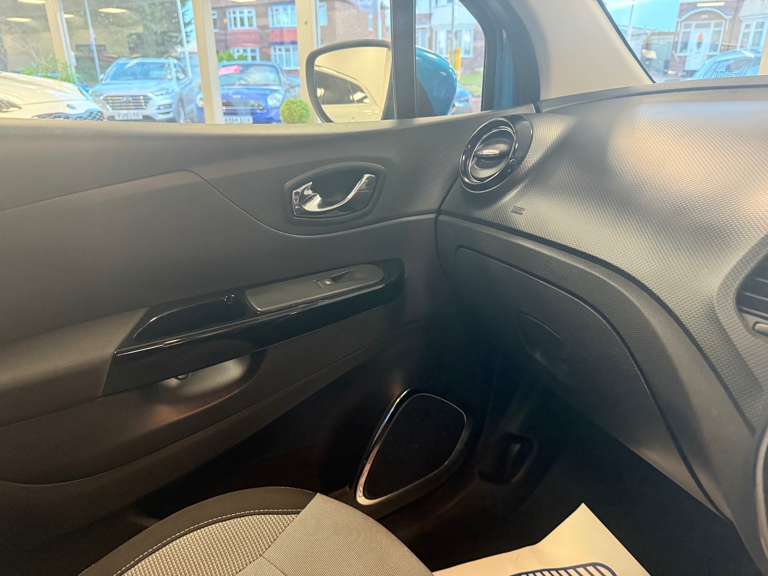 Used Renault Captur 2014 for sale - 76392538: Photo 32