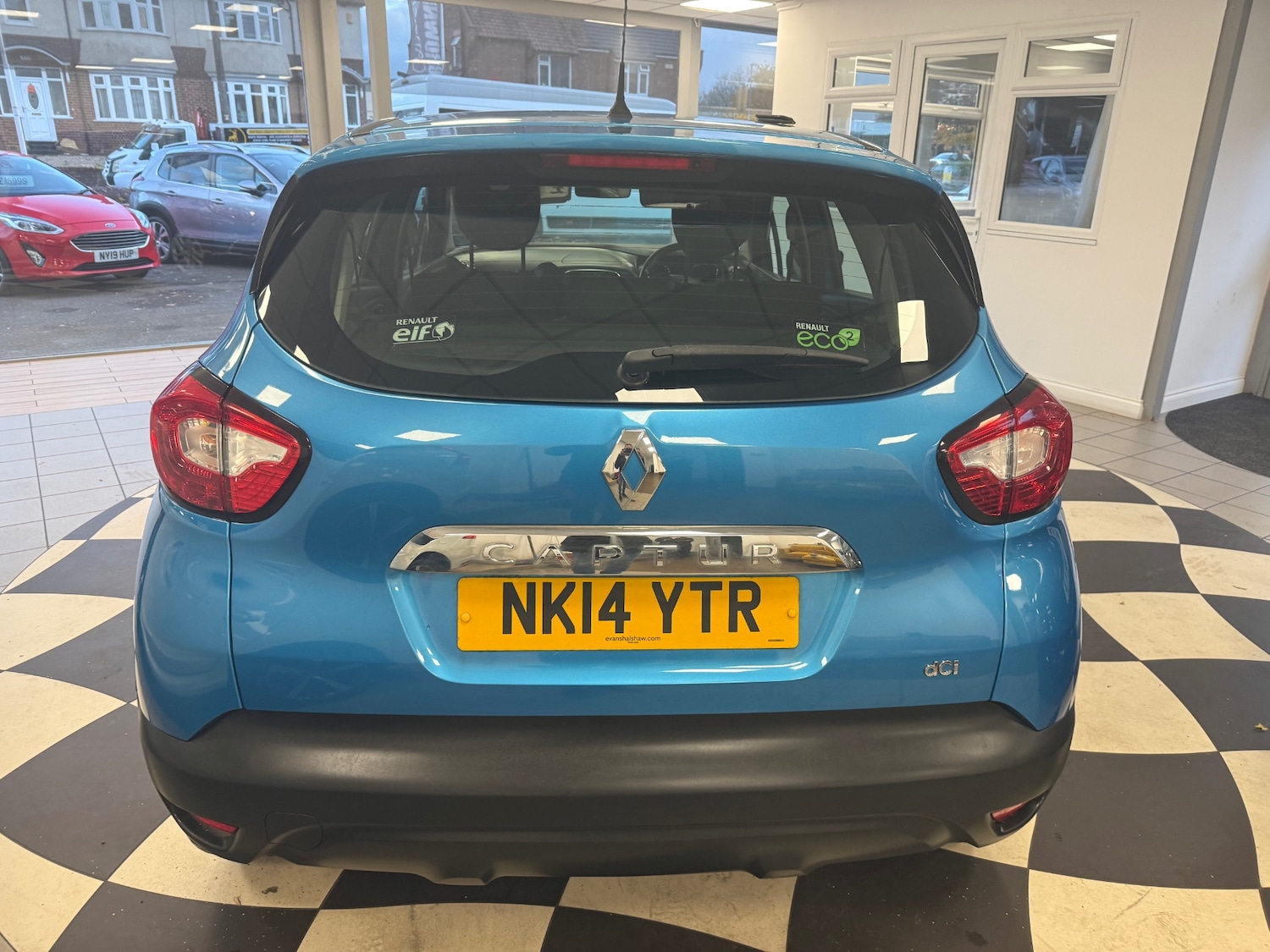 Used Renault Captur 2014 for sale - 76392538: Photo 5