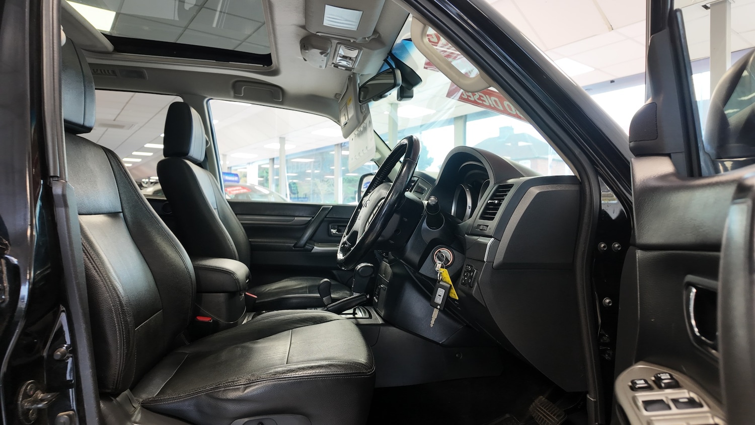 Used Mitsubishi Shogun 2014 for sale - 76421706: Photo 11