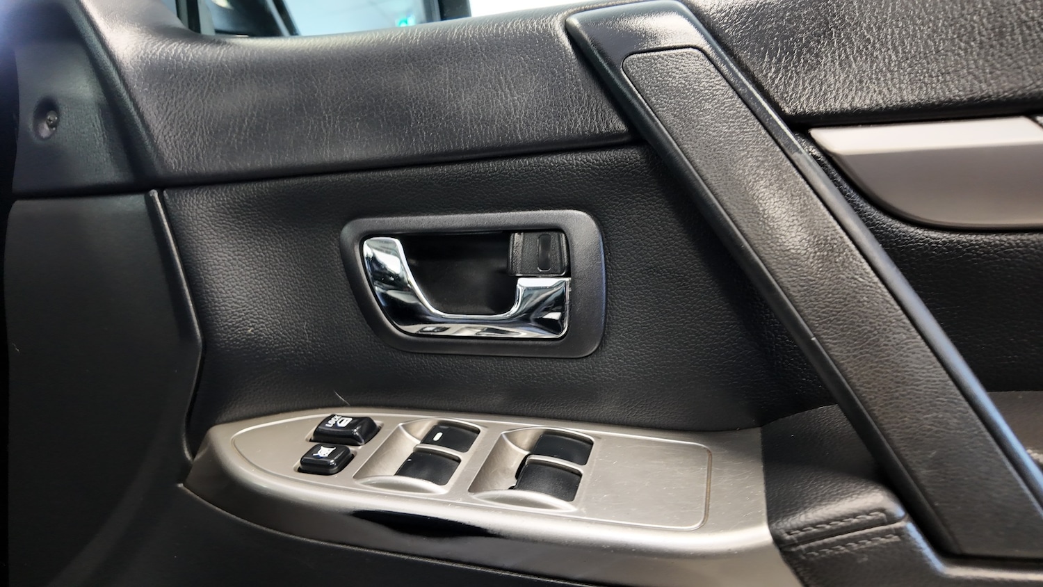 Used Mitsubishi Shogun 2014 for sale - 76421706: Photo 22