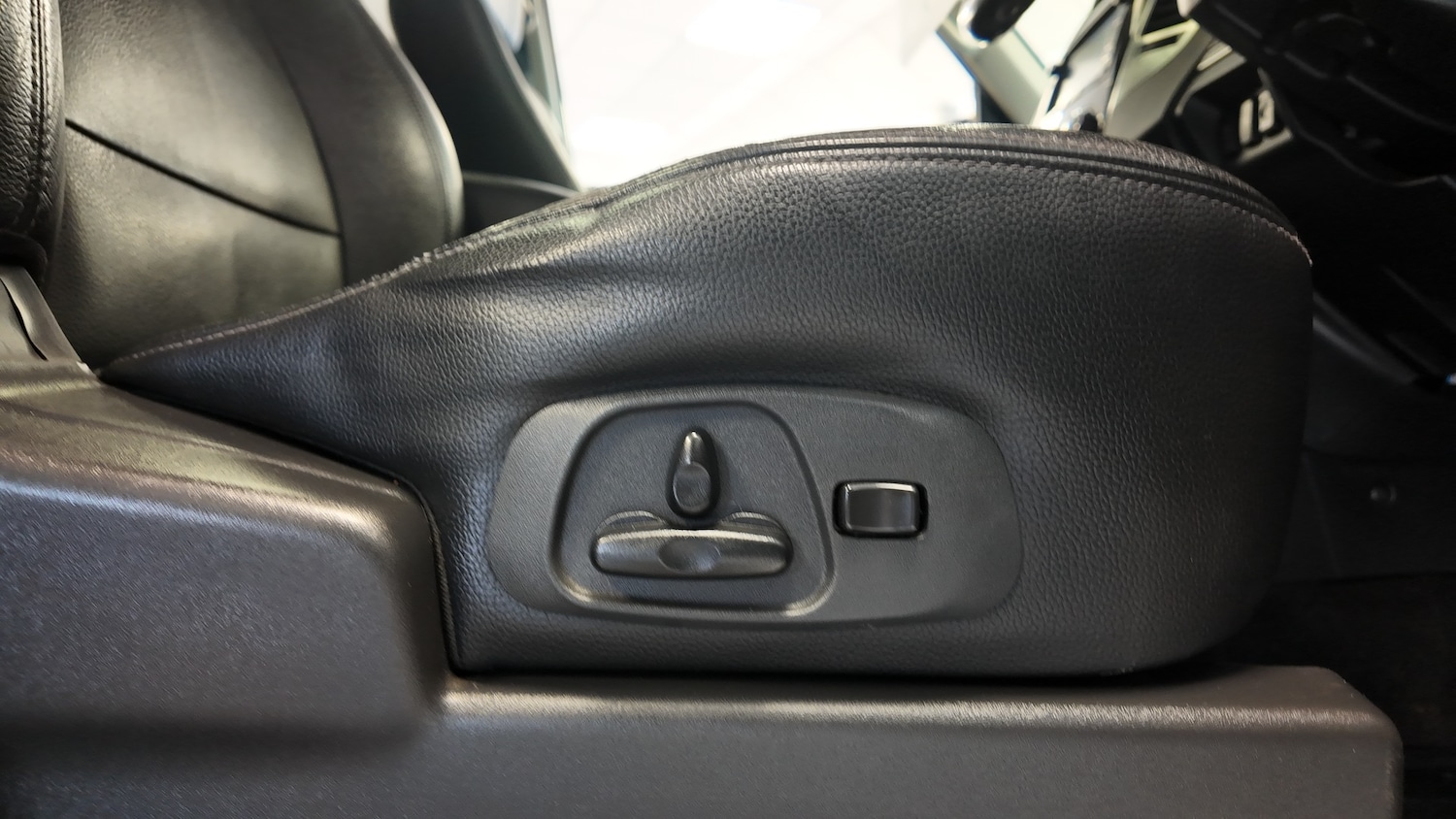 Used Mitsubishi Shogun 2014 for sale - 76421706: Photo 23