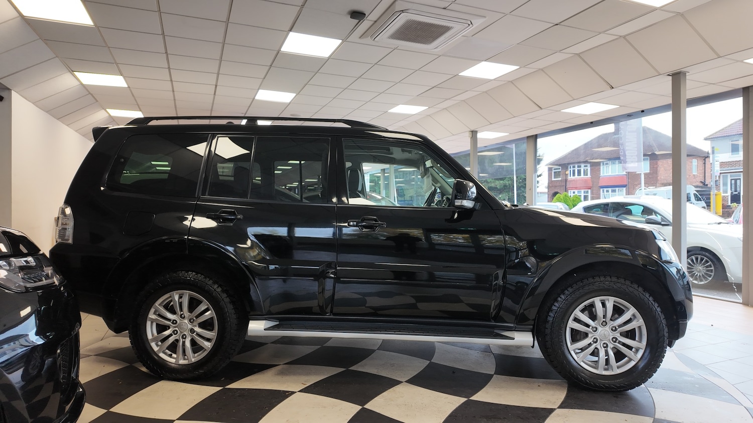 Used Mitsubishi Shogun 2014 for sale - 76421706: Photo 6