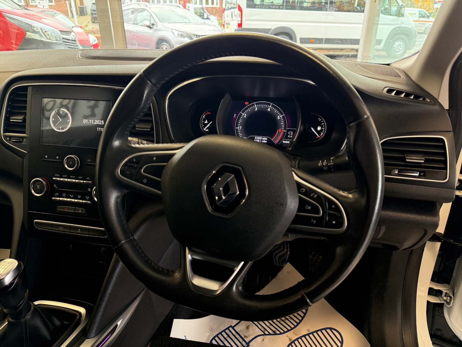 Used Renault Megane 2018 for sale - 76436364: Photo 11