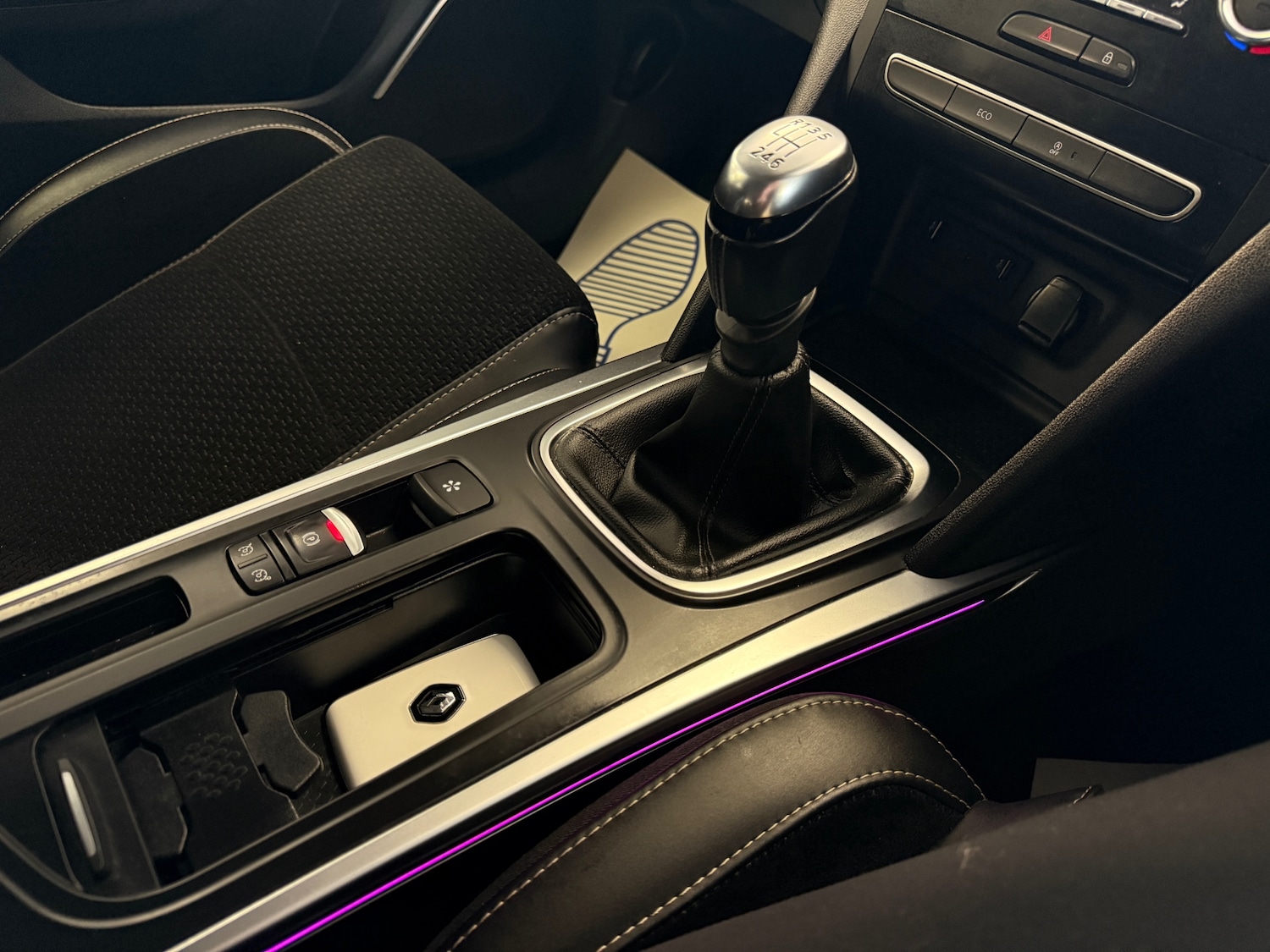 Used Renault Megane 2018 for sale - 76436364: Photo 20