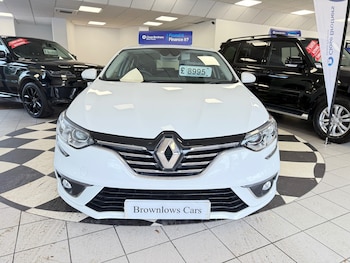 Used Renault Megane 2018 for sale - 76436364: Photo