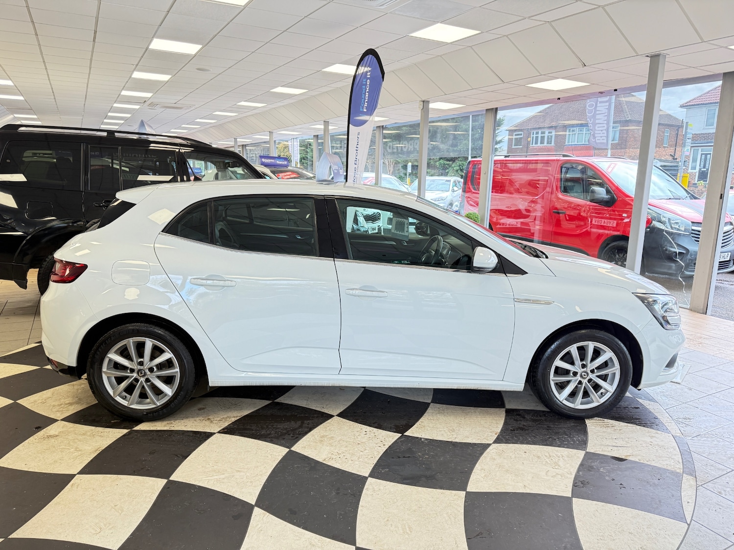 Used Renault Megane 2018 for sale - 76436364: Photo 6