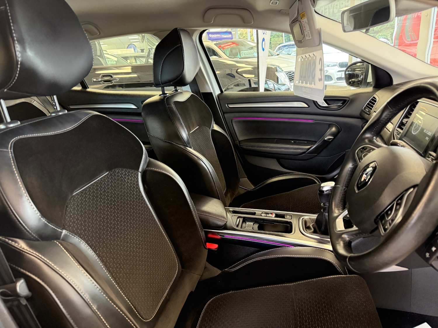 Used Renault Megane 2018 for sale - 76436364: Photo 8