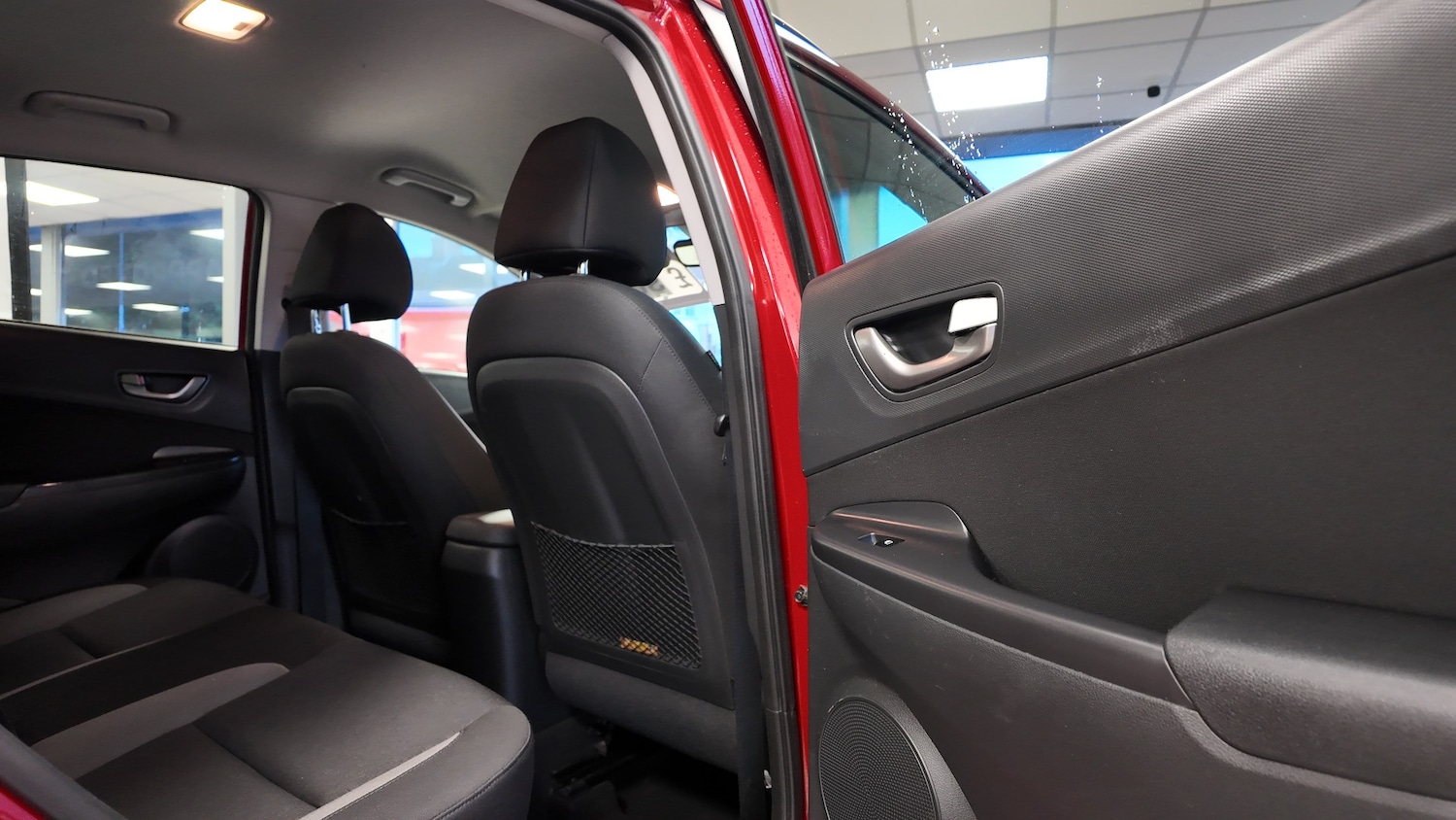 Used Hyundai KONA 2018 for sale - 76427826: Photo 28