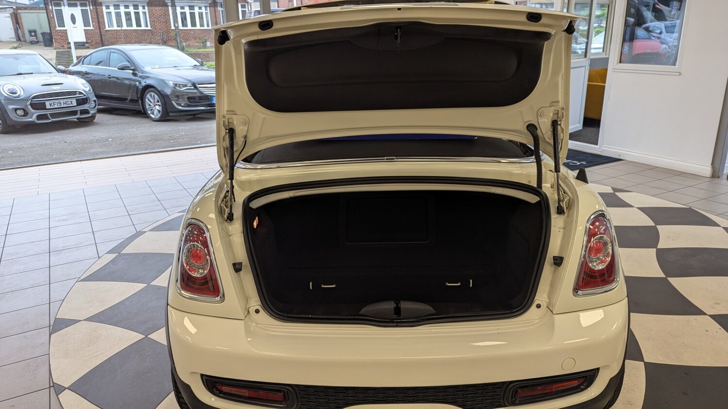 Vehicle 29