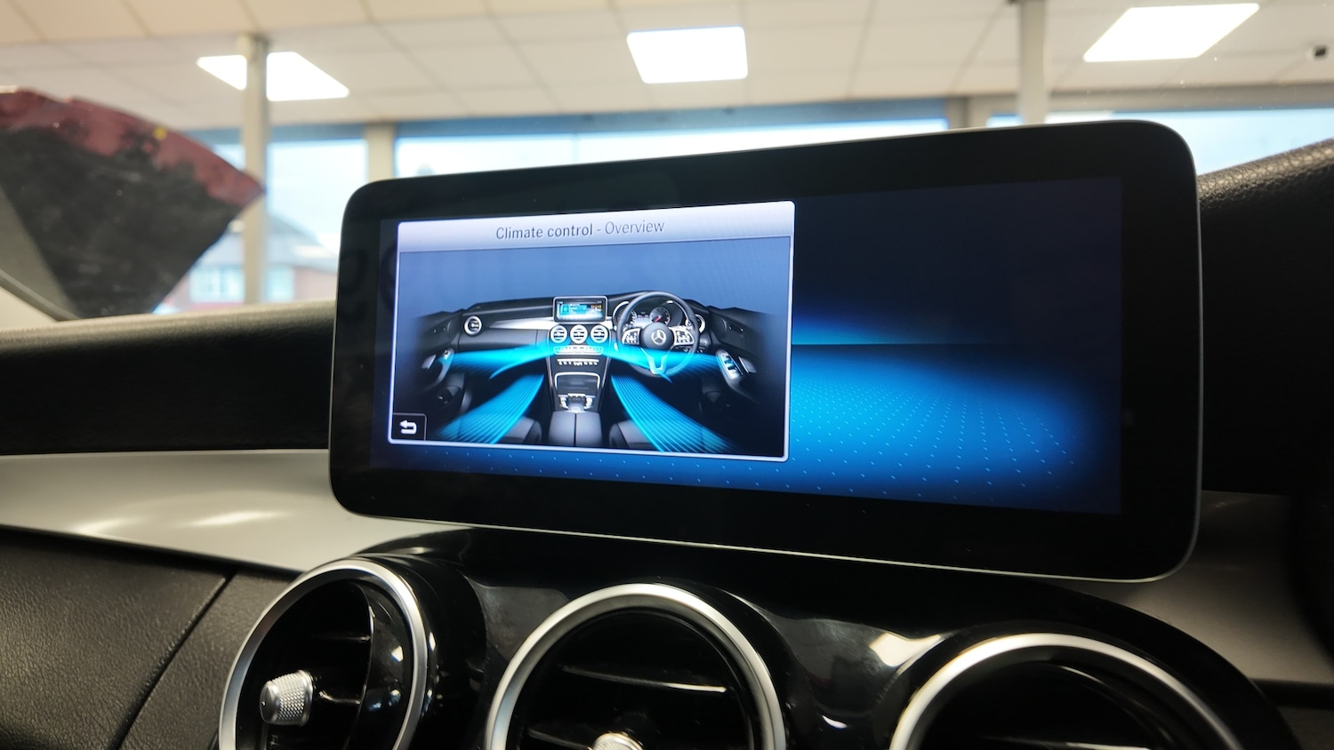 Used Mercedes-Benz C Class 2018 for sale - 77378166: Photo 15