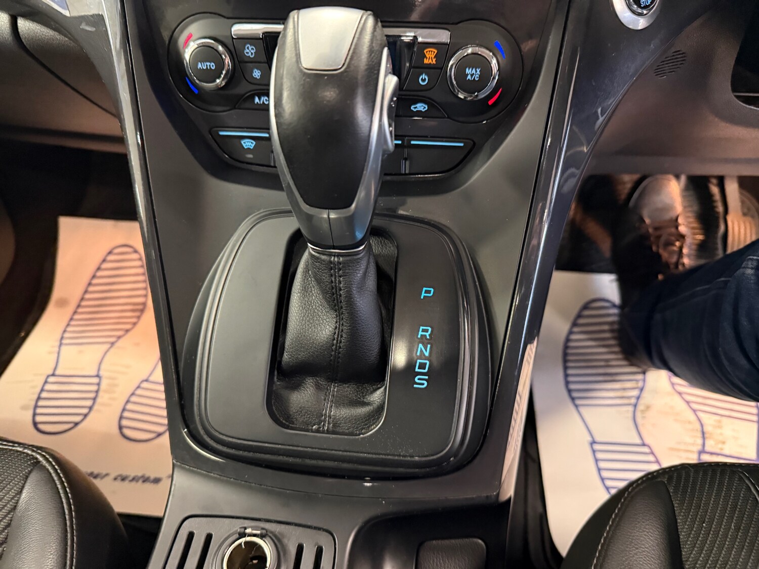 Used Ford Kuga 2015 for sale - 77475316: Photo 31