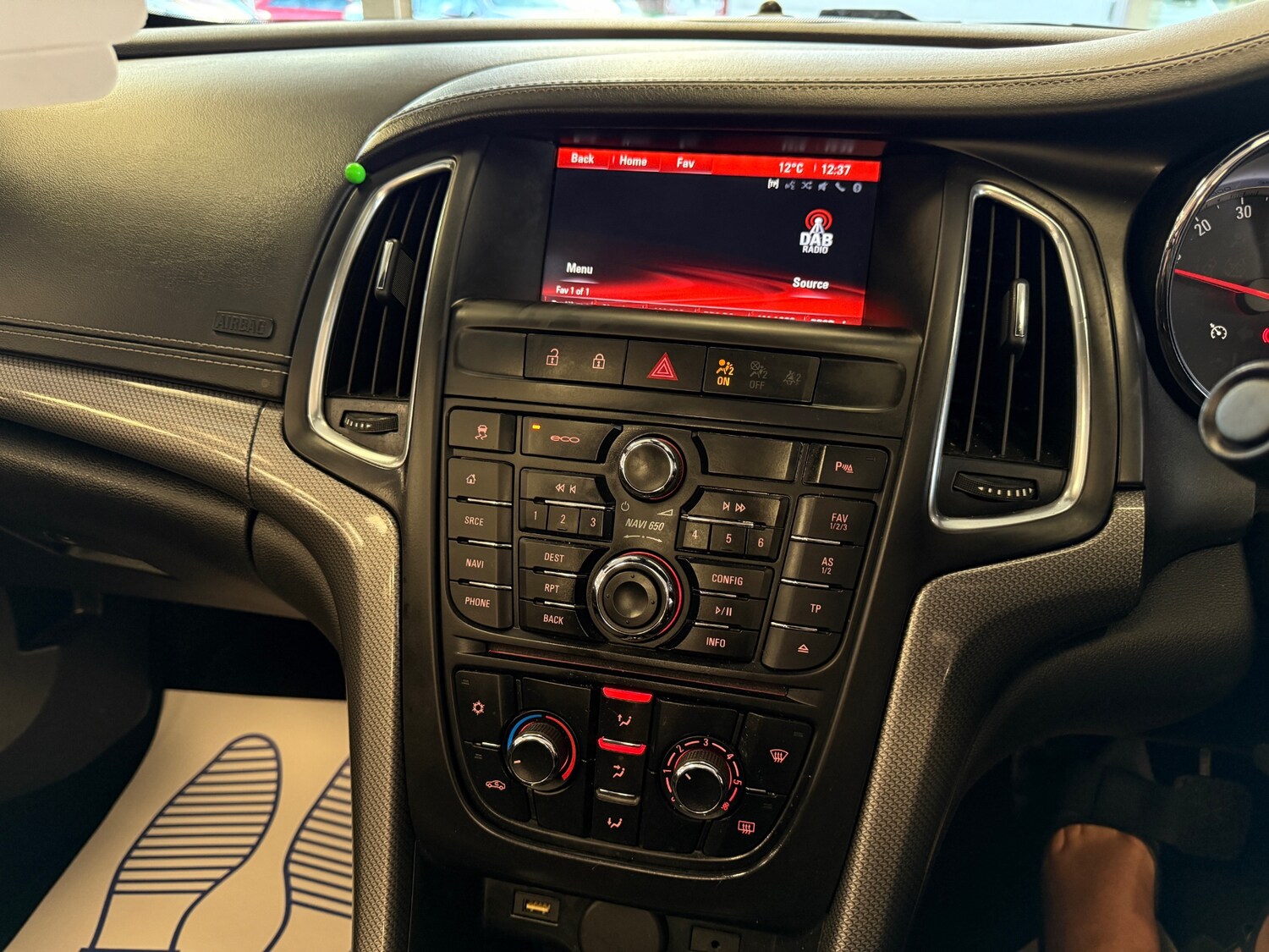 Used Vauxhall Cascada 2014 for sale - 76436848: Photo 11