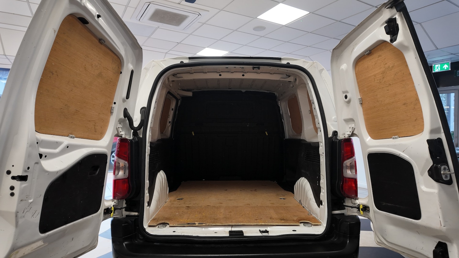 Used Peugeot Partner 2021 for sale - 76831940: Photo 20