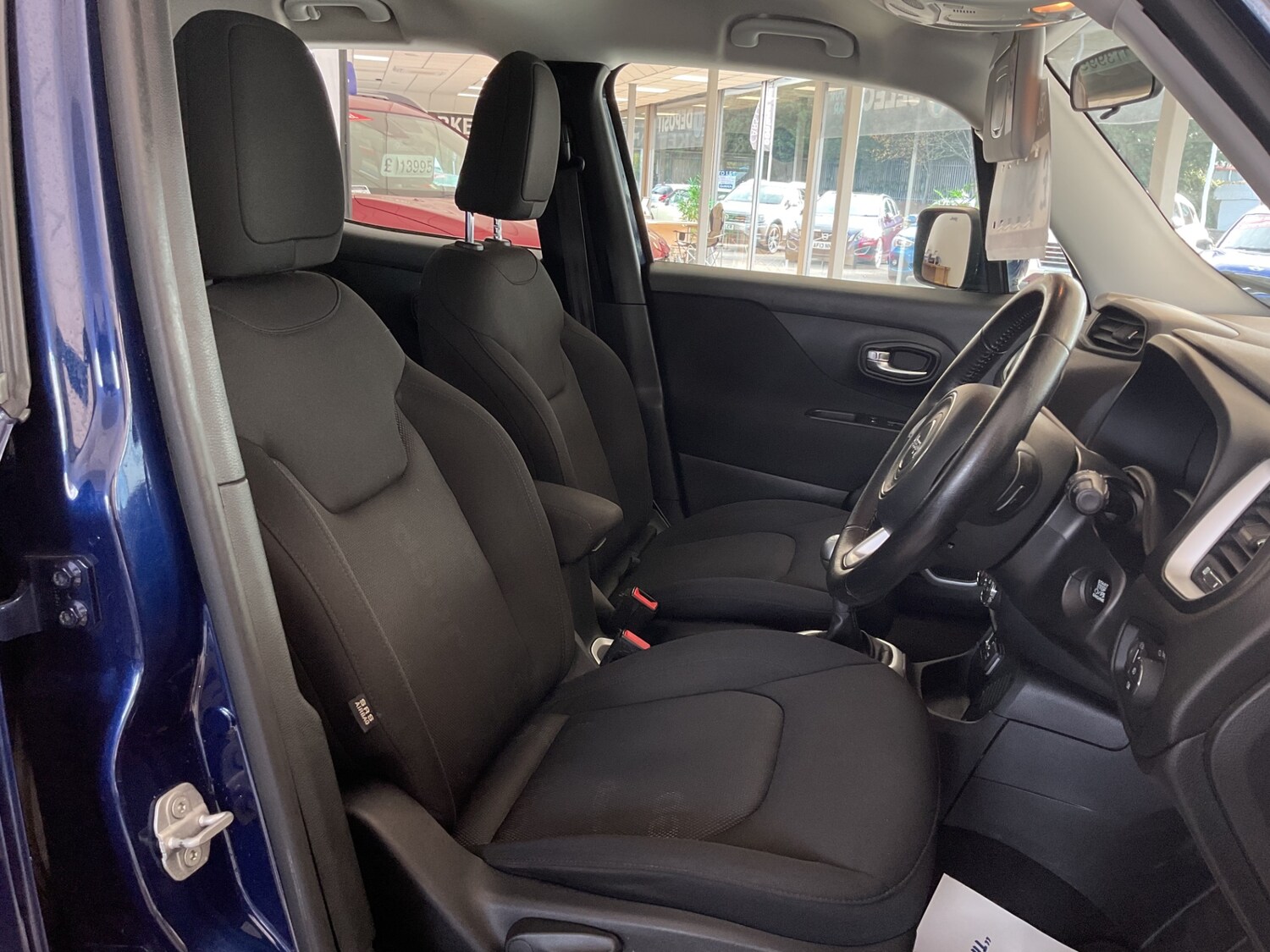 Used Jeep Renegade 2018 for sale - 76243869: Photo 15