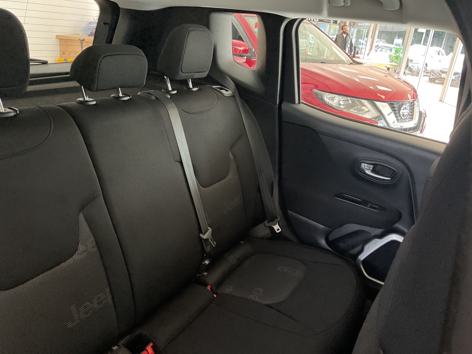 Used Jeep Renegade 2018 for sale - 76243869: Photo 16