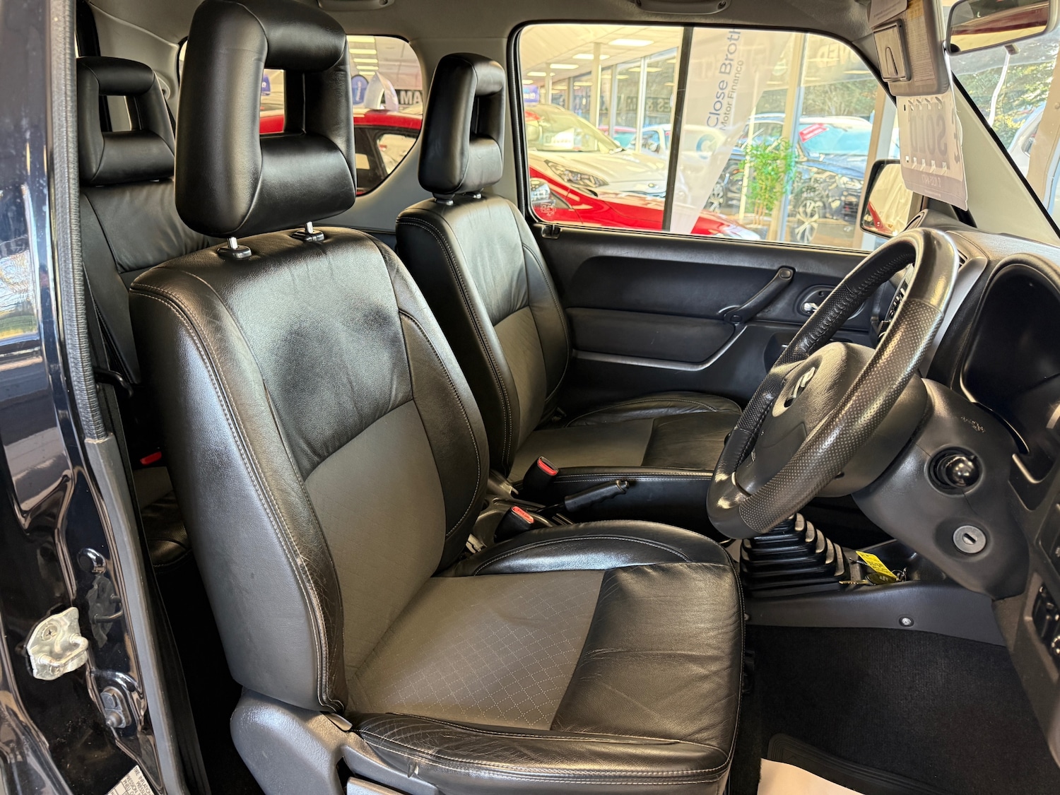 Used Suzuki Jimny 2010 for sale - 76638736: Photo 12