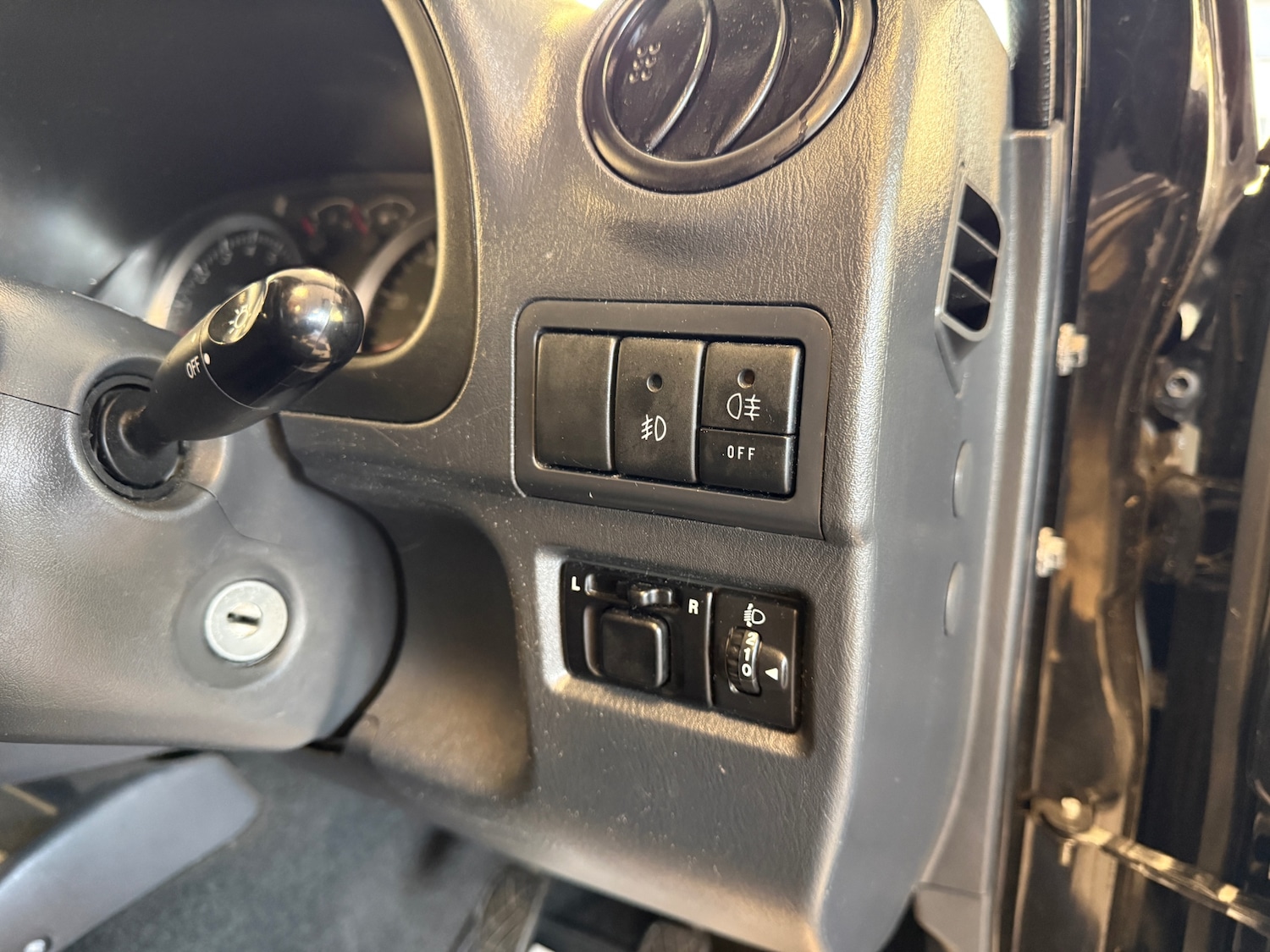 Used Suzuki Jimny 2010 for sale - 76638736: Photo 14