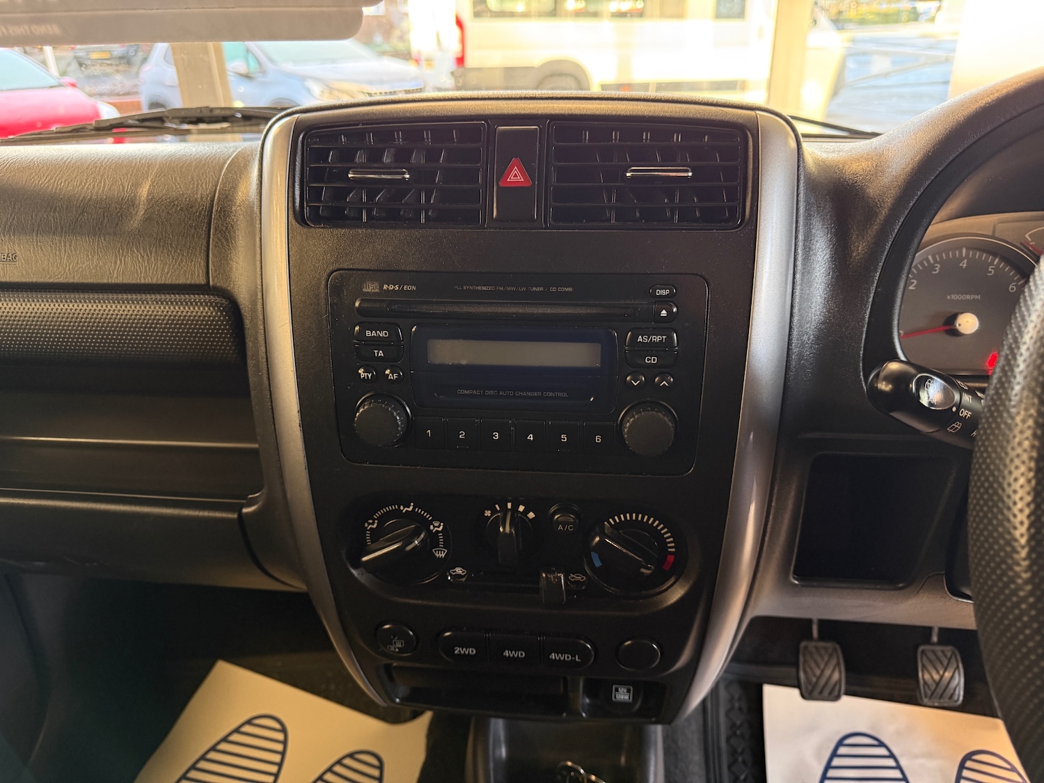 Used Suzuki Jimny 2010 for sale - 76638736: Photo 15