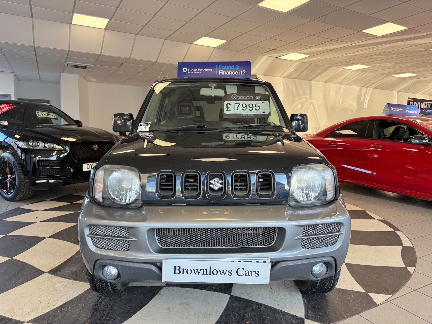 Used Suzuki Jimny 2010 for sale - 76638736: Photo 2