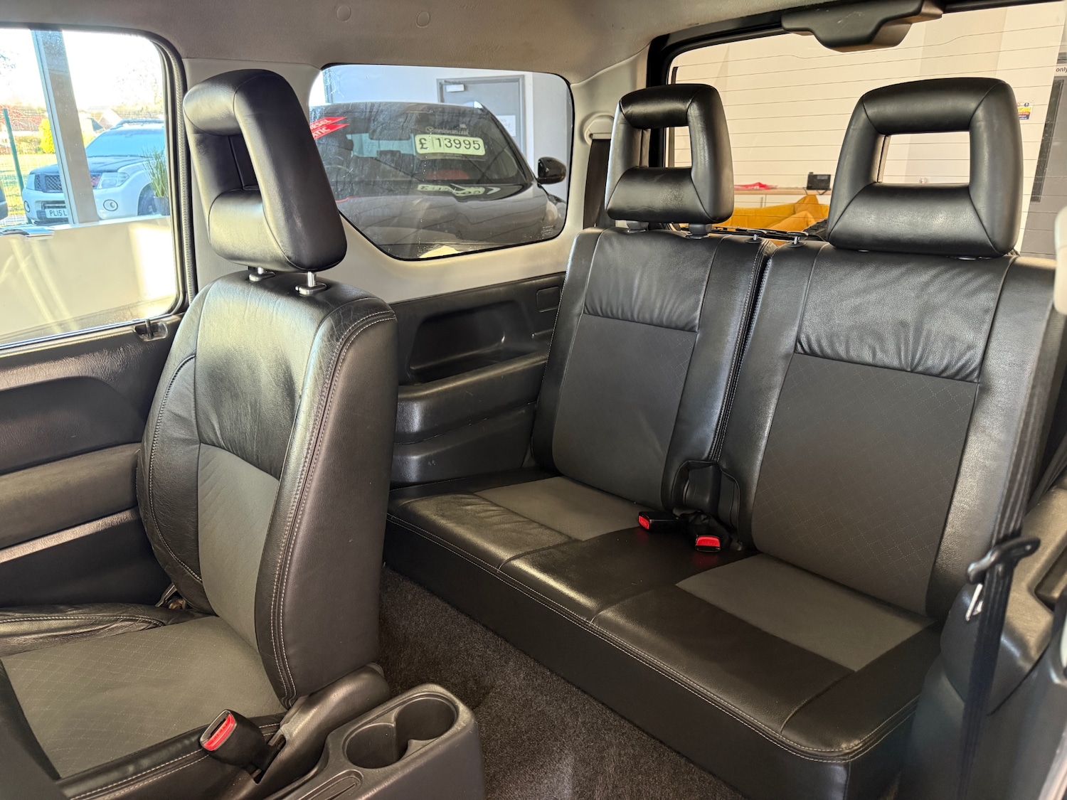 Used Suzuki Jimny 2010 for sale - 76638736: Photo 28