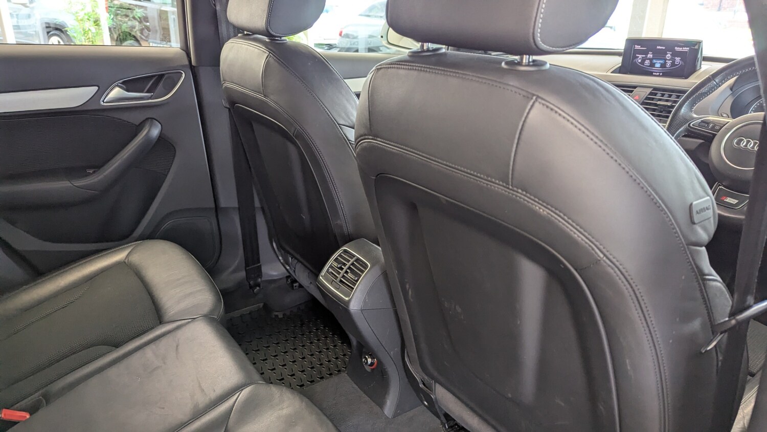 Vehicle 33