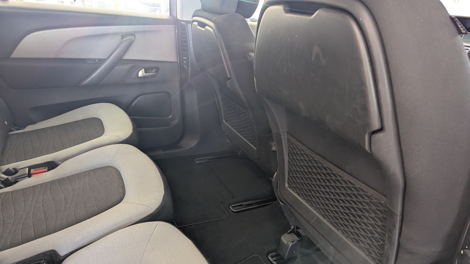Vehicle 29