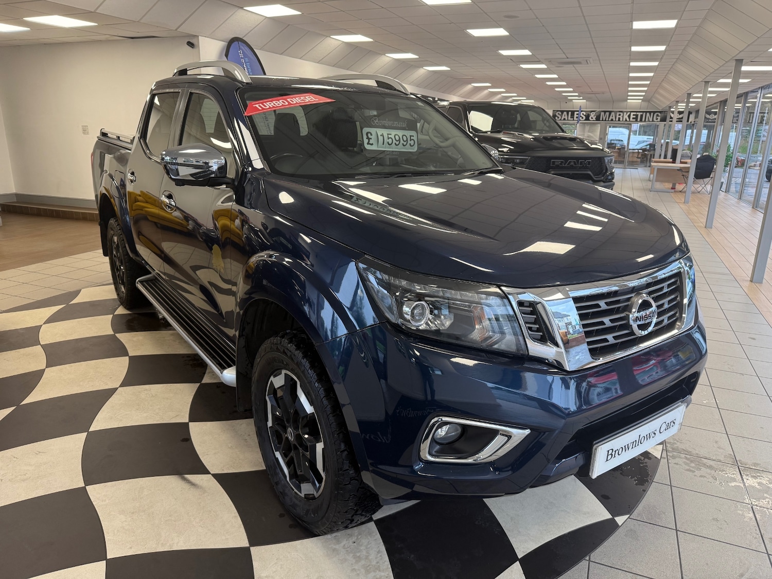 Used Nissan Navara 2020 for sale - 76157495: Photo 1
