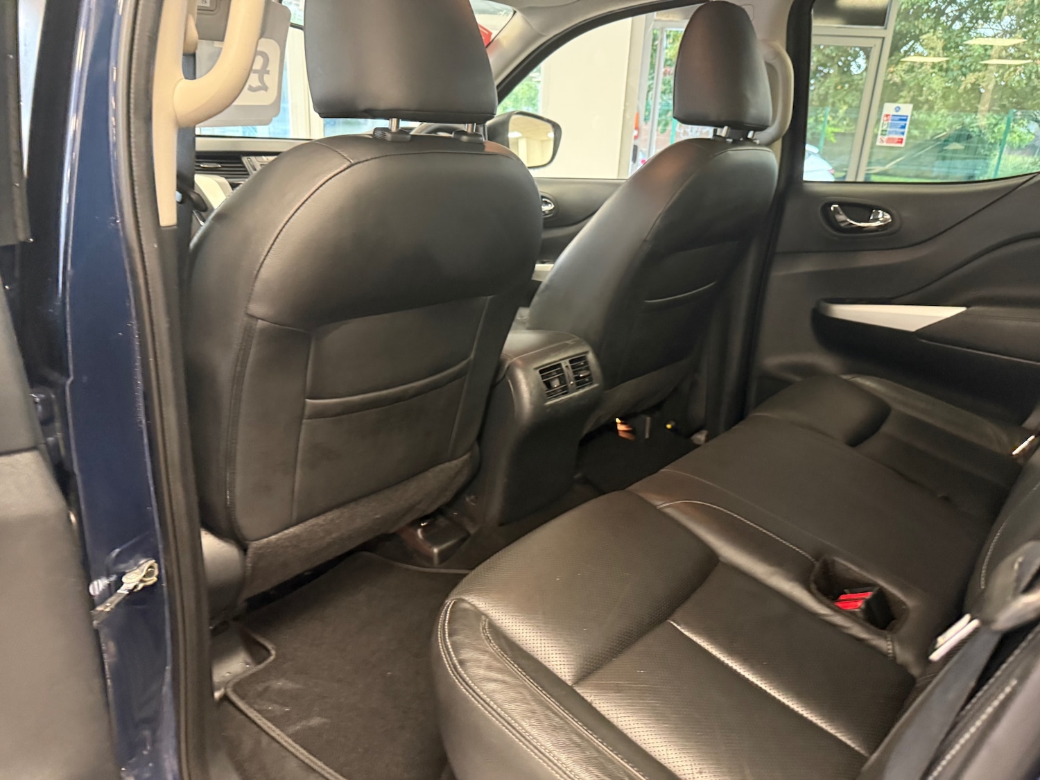 Used Nissan Navara 2020 for sale - 76157495: Photo 42