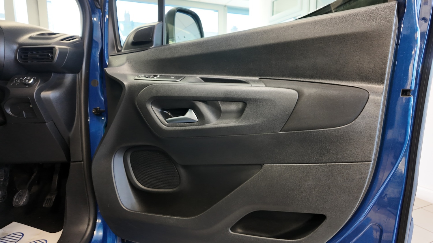 Used Vauxhall Combo Life 2019 for sale - 76565568: Photo 15