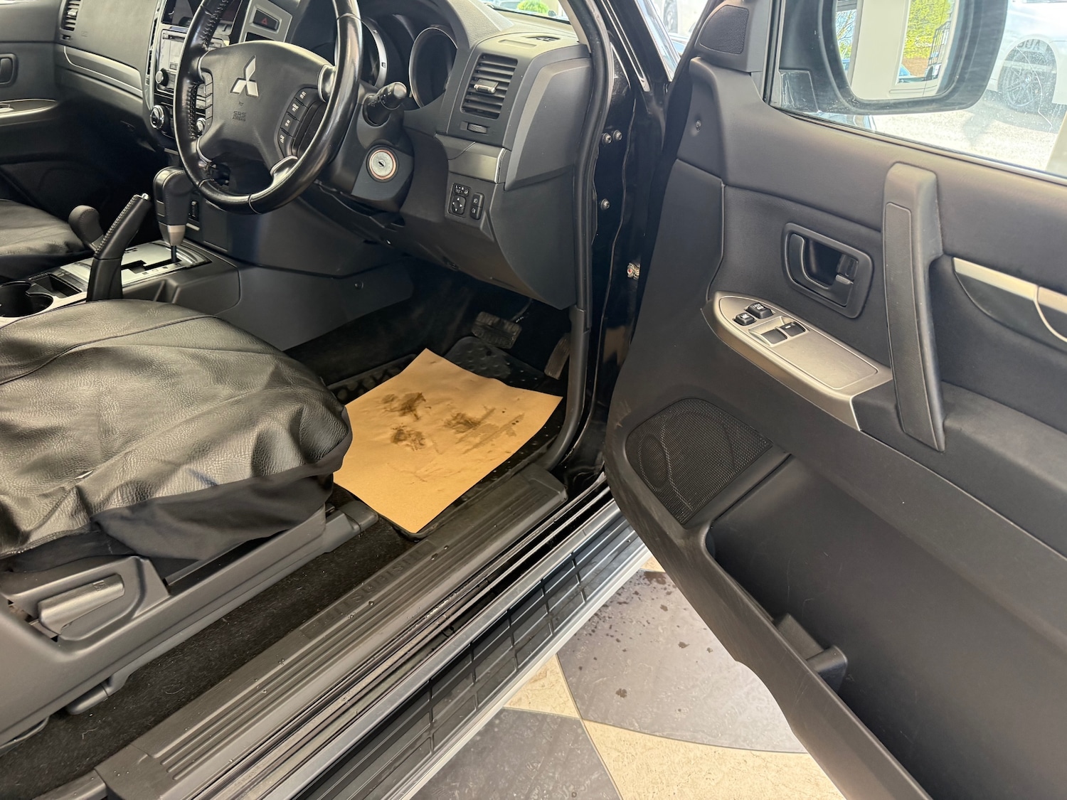 Used Mitsubishi Shogun 2015 for sale - 78162573: Photo 25