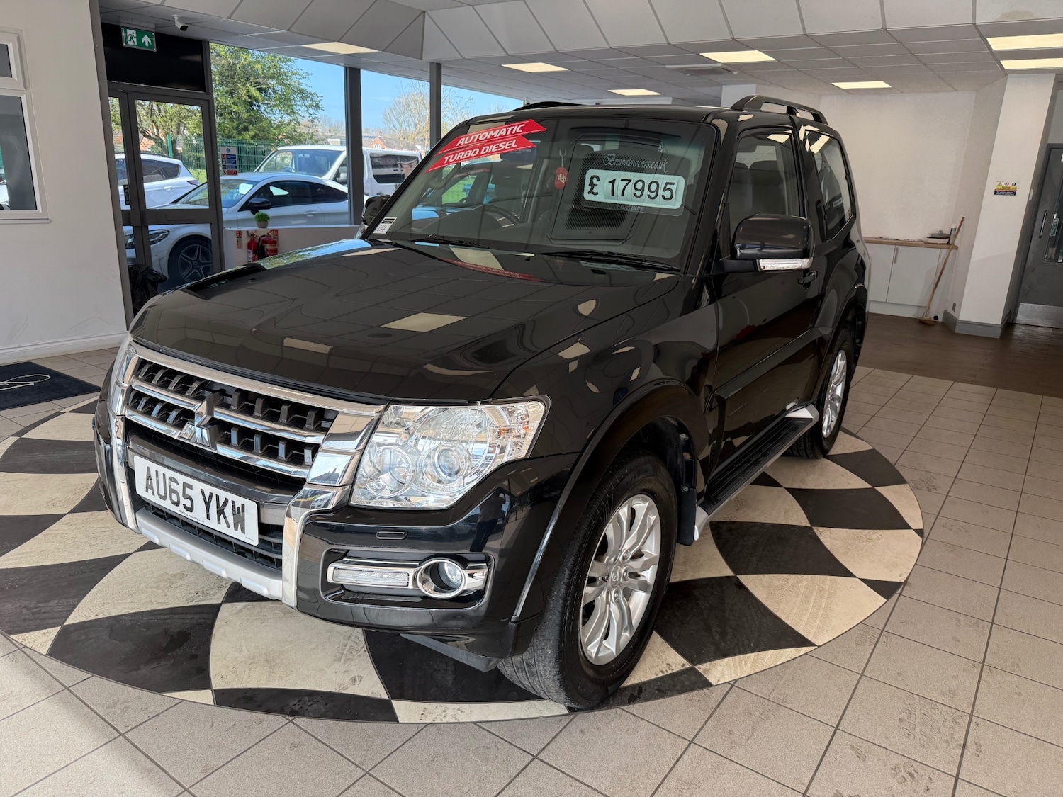 Used Mitsubishi Shogun 2015 for sale - 78162573: Photo 3