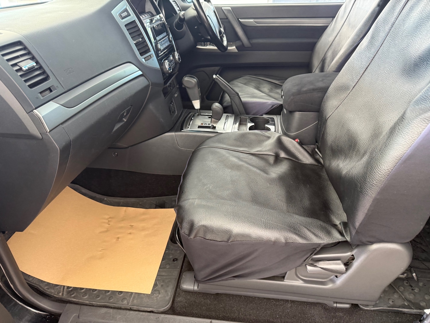 Used Mitsubishi Shogun 2015 for sale - 78162573: Photo 37